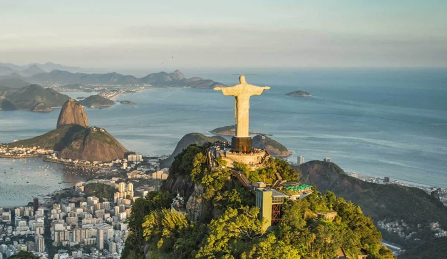 La alegría es solo brasilera. Récord histórico de turistas internacionales en 2025, alimentado por visitantes argentinos.