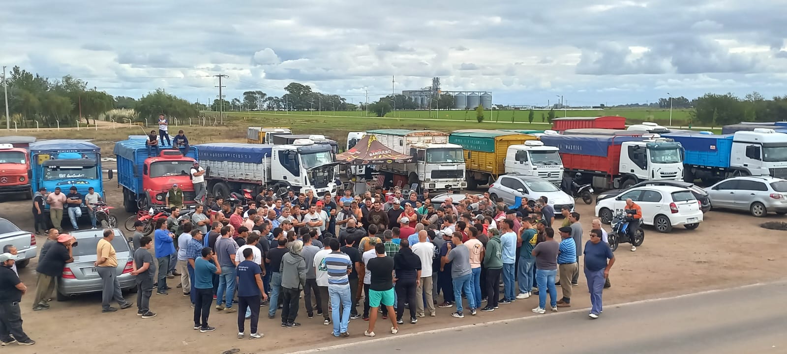 La exportación de granos en alerta por las protestas de camioneros y su impacto en los puertos